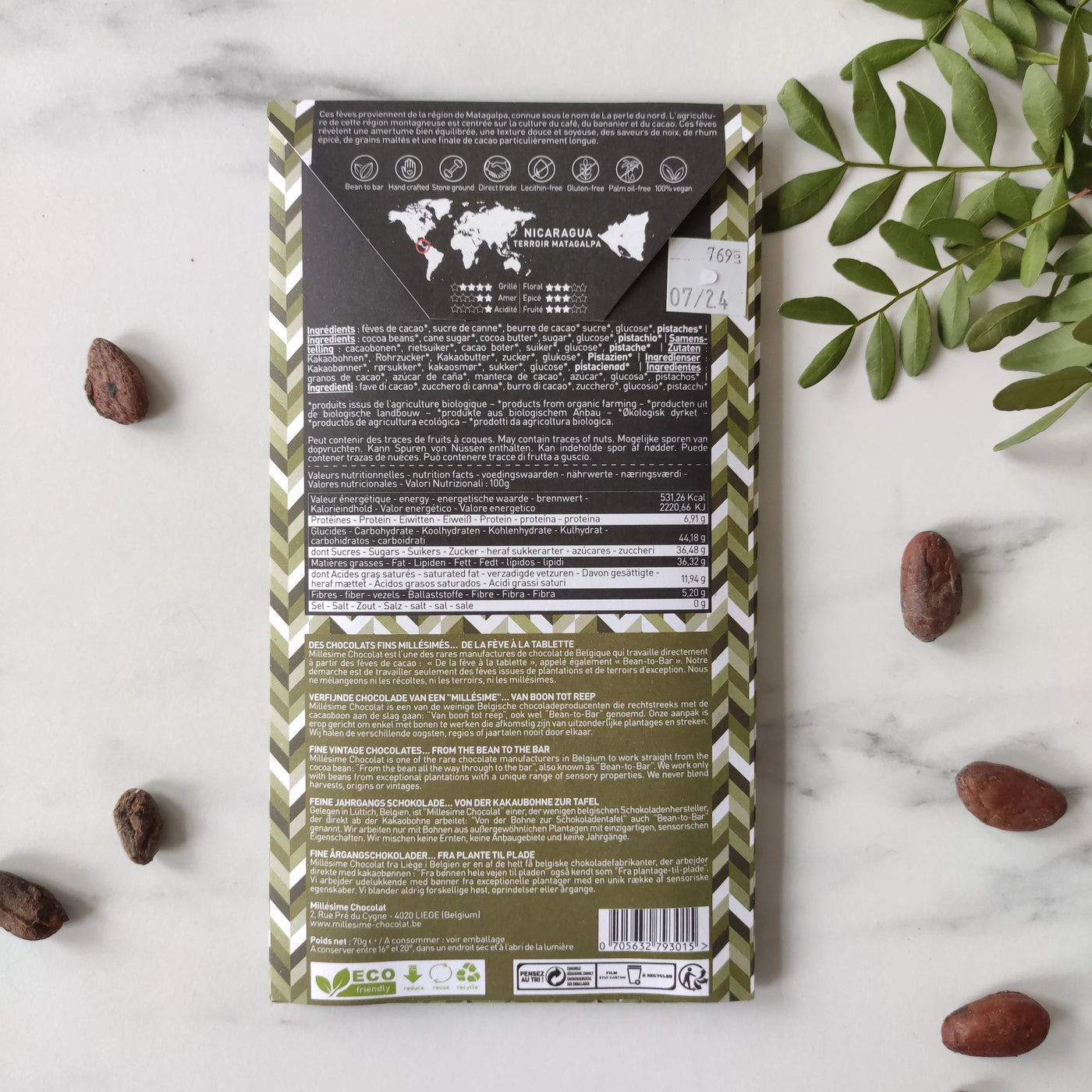 coffret chocolats noirs Amérique centrale, variété de saveurs exotiques, Costa Rica, Nicaragua, Panama, nougatine pistache, fruité, acidulé 