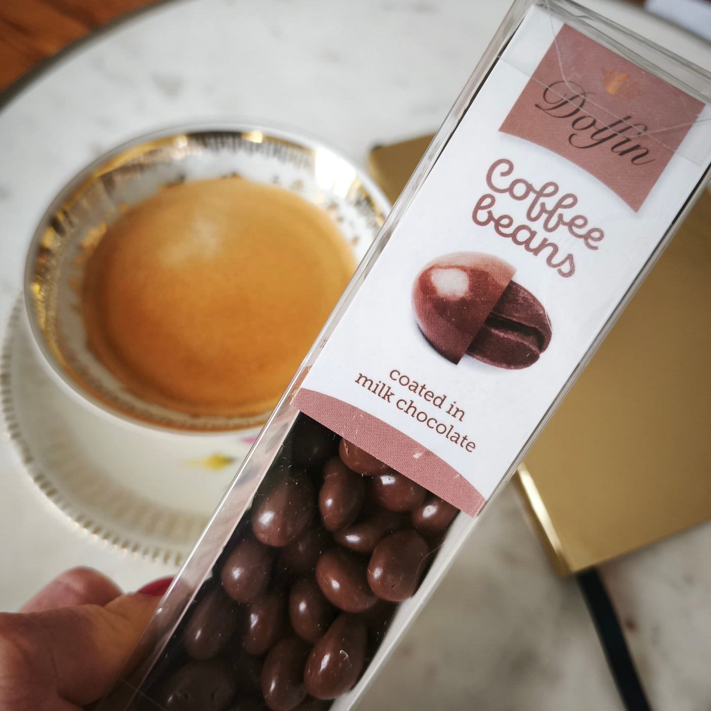 Cafe Croquant Dolfin - Grains de café enrobés de chocolat au lait – Raconte Moi un ...