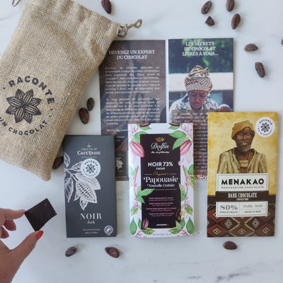Coffret composé de trois tablettes de chocolat. Disposé dans un pochon éthique et imprimé à l'eau. Le tout vous permettra de faire voyager vos papilles, en apprenant à déguster votre carré de chocolat noir. 